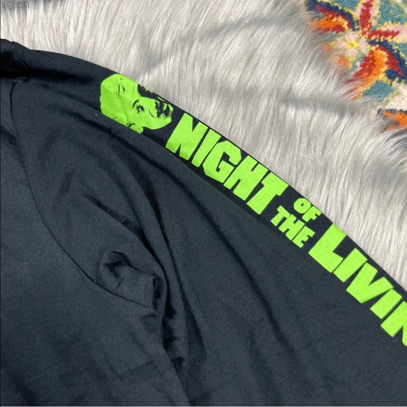 Loot Wear Exclusive Night Of The Living Dead Long Sleeve Black Green XL - Picture 6 of 8